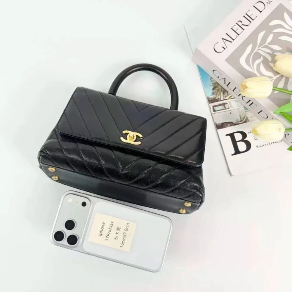 Chanel Women Pre-Loved Bag Very Good Condition